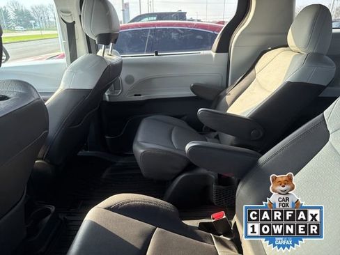 Certified 2023 Toyota Sienna XSE w/ XSE Plus Package image 4