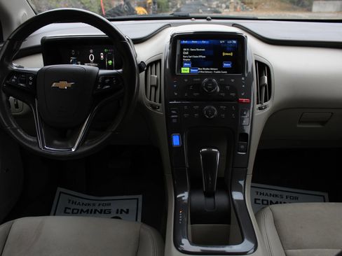 Used 2014 Chevrolet Volt Premium w/ Premium Trim Package image 19