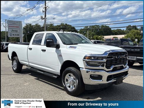 Used 2025 RAM 2500 Tradesman AWD/4WD image 1