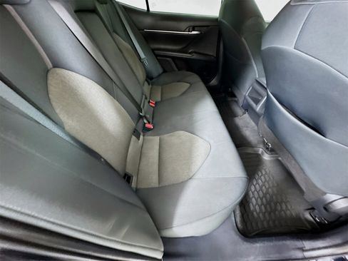 Used 2022 Toyota Camry LE image 25