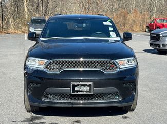 Used 2024 Dodge Durango SXT w/ 3rd Row Seating Group video 2