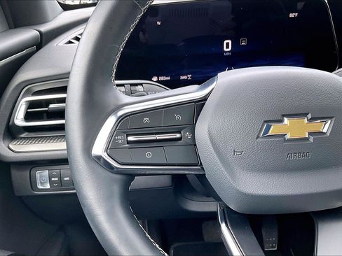 Used 2026 Chevrolet Traverse LT AWD/4WD image 18