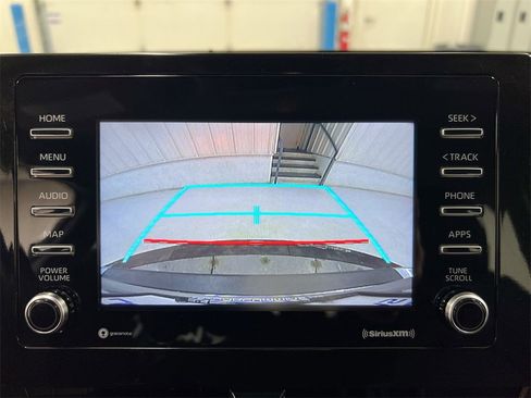 Used 2023 Toyota Camry SE image 15