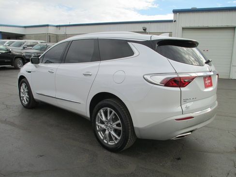 Certified 2023 Buick Enclave Essence w/ Experience Buick Package image 8