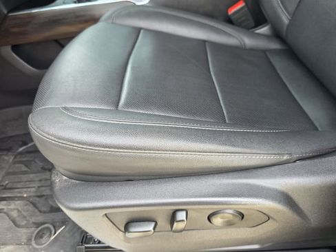 Used 2025 GMC Sierra 1500 SLT w/ SLT Premium Plus Package image 22