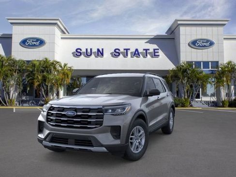 New 2026 Ford Explorer Active image 3