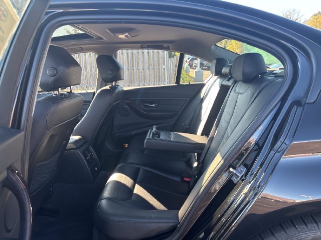 Used 2014 BMW 328i xDrive Sedan AWD/4WD image 29