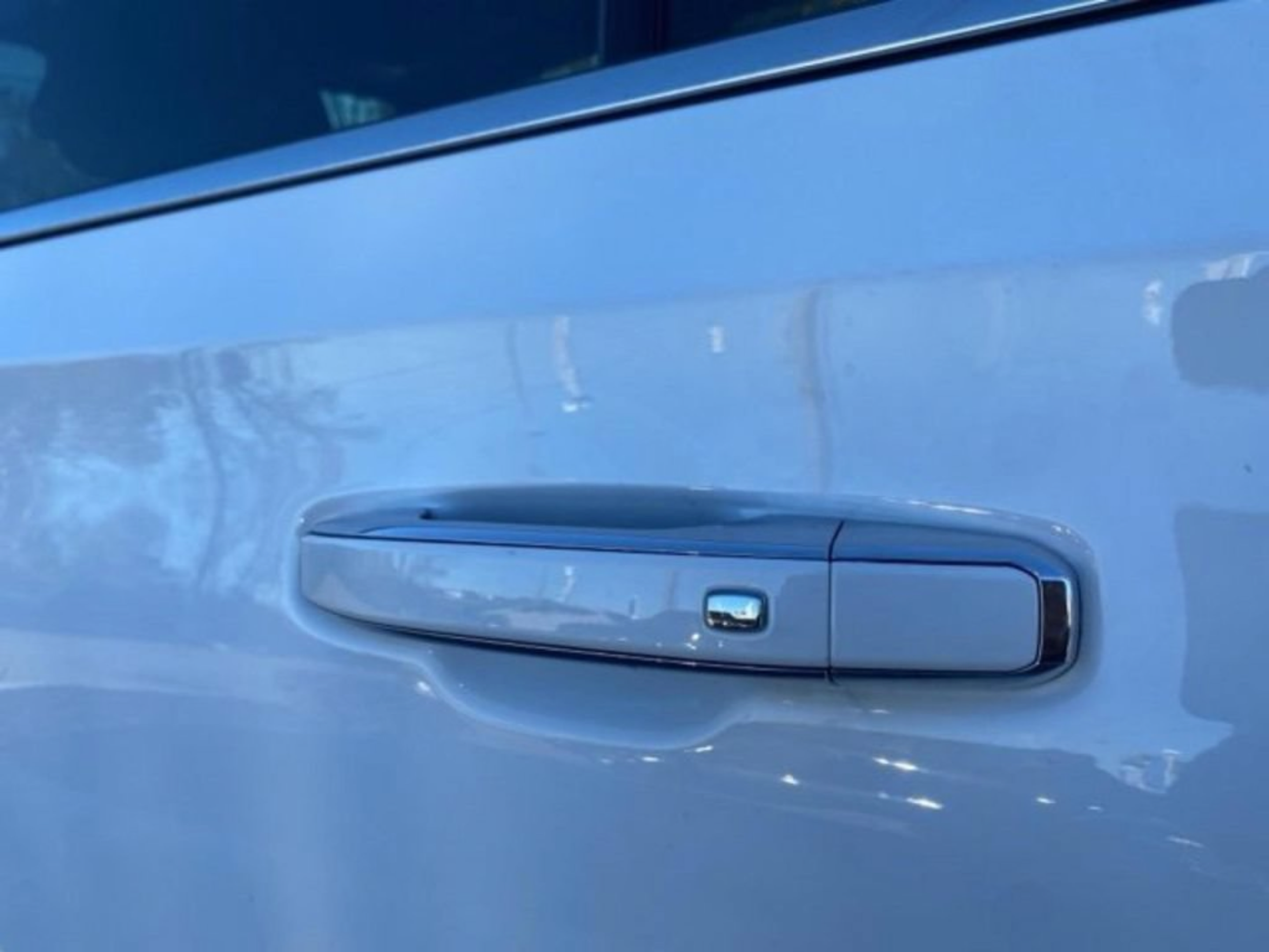 Used 2024 GMC Yukon XL Denali RWD image 27