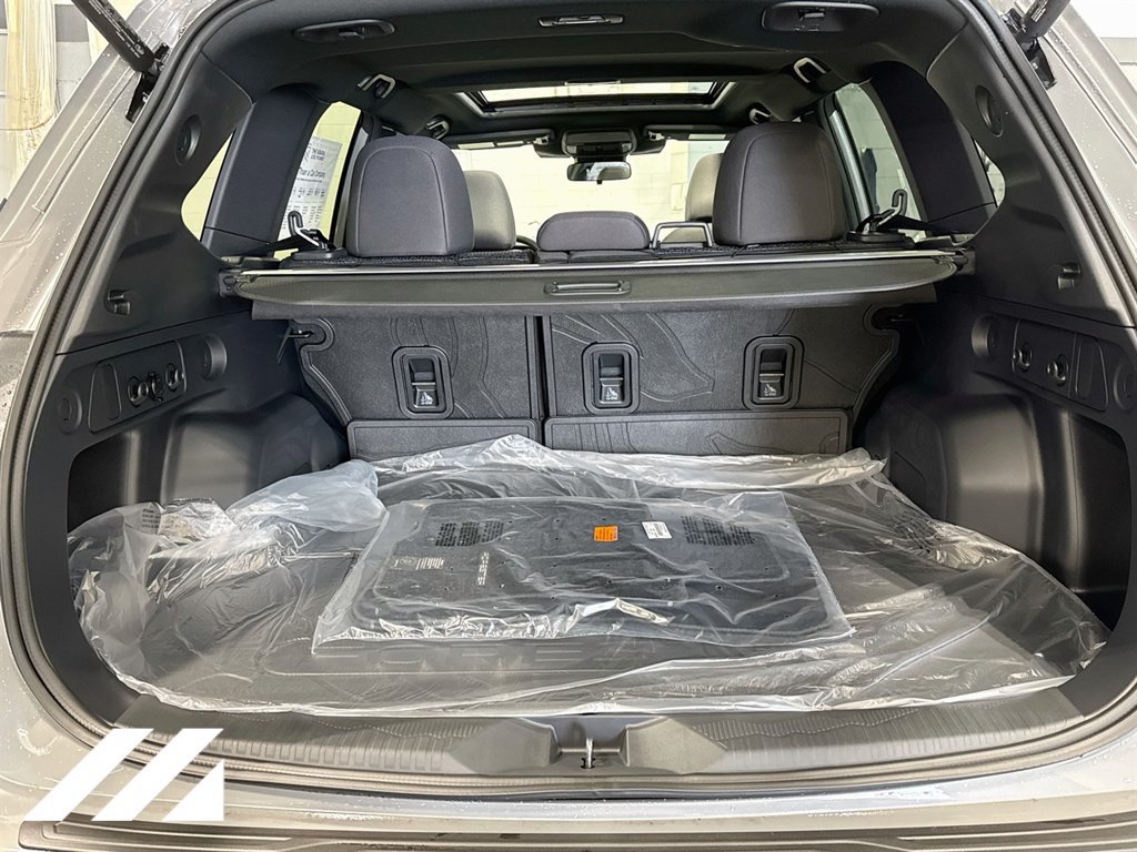 New 2026 Subaru Forester Premium AWD/4WD image 25