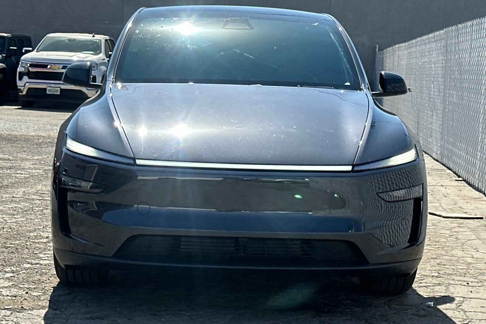 Used 2026 Tesla Model Y AWD image 11