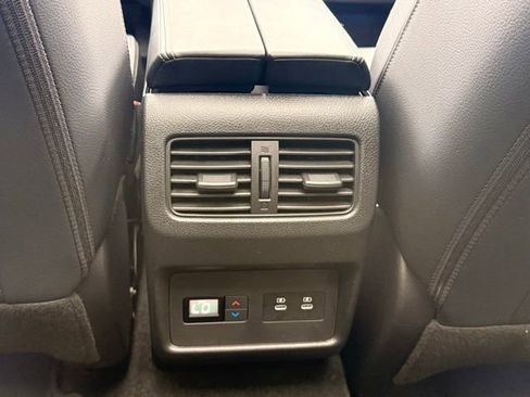 Certified 2025 Nissan Rogue SL w/ Tech Package AWD/4WD image 22