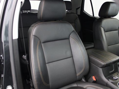 Used 2020 Chevrolet Traverse RS w/ LPO, Floor Liner Package image 31