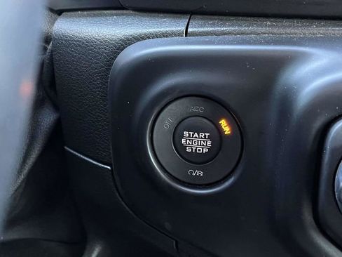 Used 2021 Jeep Wrangler Unlimited Sahara image 33