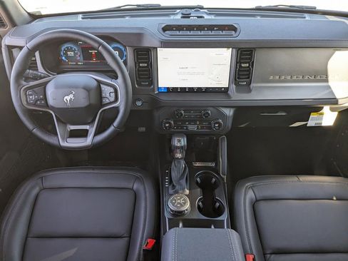 New 2025 Ford Bronco Badlands w/ Sasquatch Package image 15