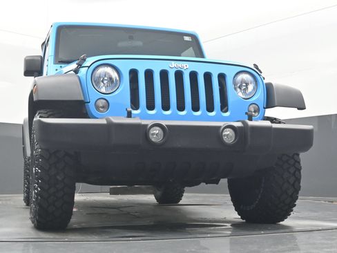 Used 2017 Jeep Wrangler Sport AWD/4WD image 23