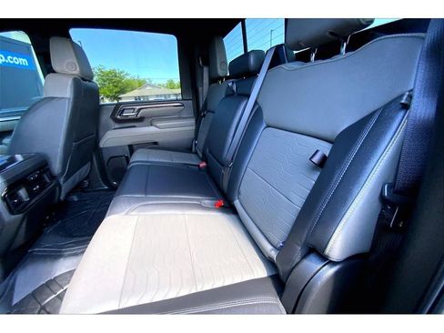 Used 2025 Chevrolet Silverado 2500 ZR2 AWD/4WD image 28