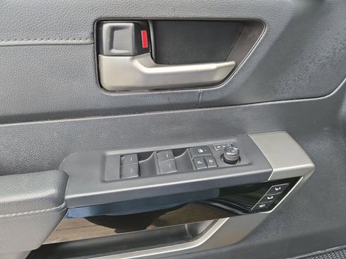 Used 2023 Toyota Tundra Limited image 15