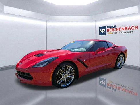 Used 2019 Chevrolet Corvette Stingray Coupe w/ 1LT RWD image 8