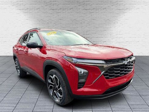 New 2026 Chevrolet Trax RS image 6