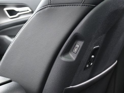 Used 2026 Kia Sportage EX w/ EX Panorama Roof Package image 20