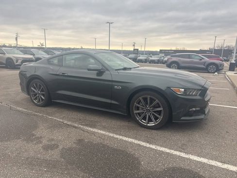 Used 2015 Ford Mustang GT Premium image 4
