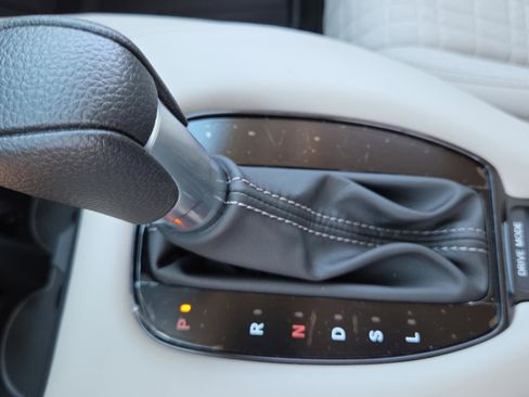 New 2026 Honda HR-V LX image 31