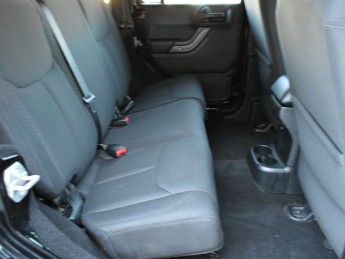 Used 2017 Jeep Wrangler Unlimited Sport w/ Quick Order Package 23S image 27