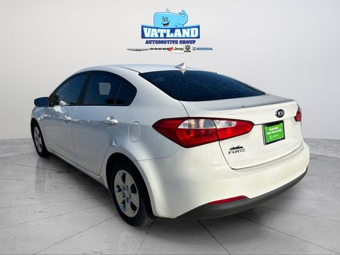 Used 2016 Kia Forte LX FWD image 3