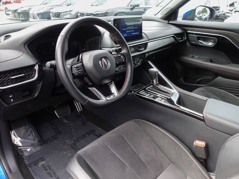 Certified 2025 Acura ADX A-Spec image 11