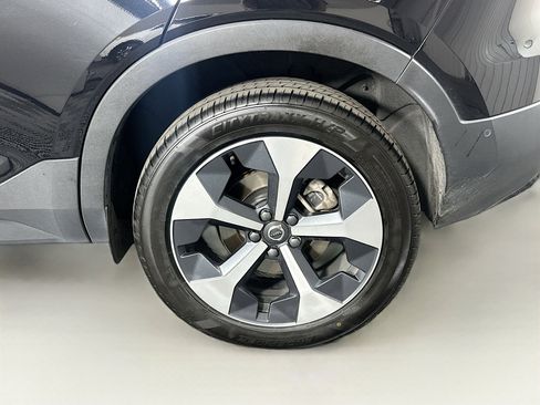 Used 2023 Volvo XC40 B5 Plus w/ Driver Assist Package AWD/4WD image 11