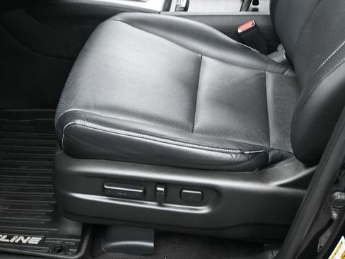 Used 2023 Honda Ridgeline RTL-E image 12