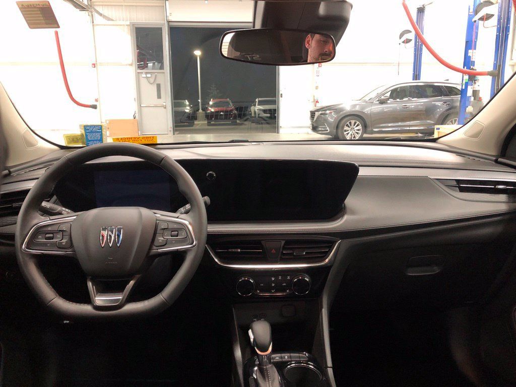 Used 2026 Buick Encore GX Sport Touring w/ Comfort Package AWD/4WD image 7