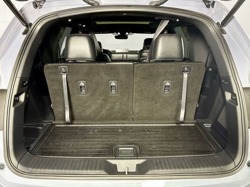 Certified 2025 Honda Pilot Black Edition image 23