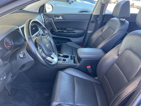 Used 2022 Kia Sportage EX w/ EX Technology Package AWD/4WD image 4