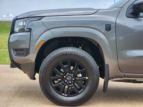 New 2026 Nissan Frontier SV AWD/4WD image 10