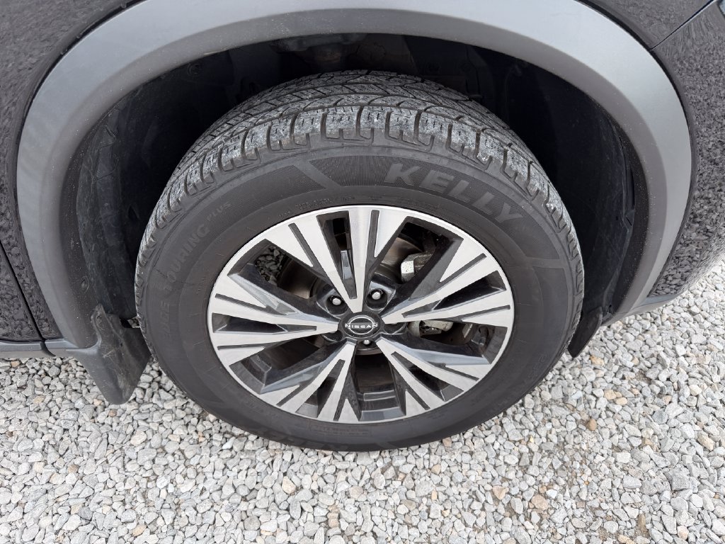 Used 2023 Nissan Rogue SV AWD/4WD image 30