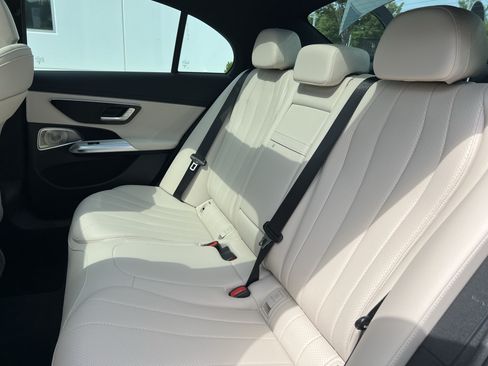 Used 2026 Mercedes-Benz E 350 Sedan image 33