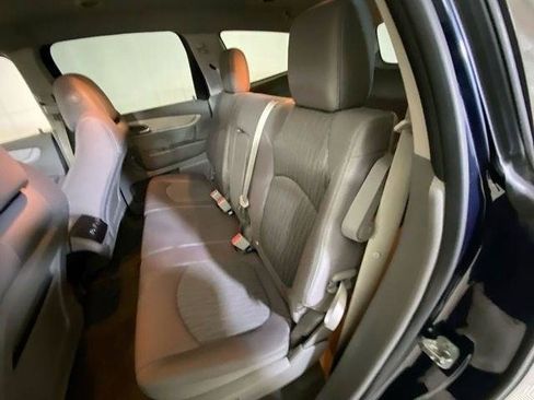 Used 2016 Chevrolet Traverse LS FWD image 13