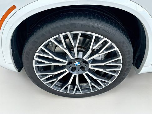 Used 2024 BMW X5 sDrive40i w/ M Sport Package RWD image 35