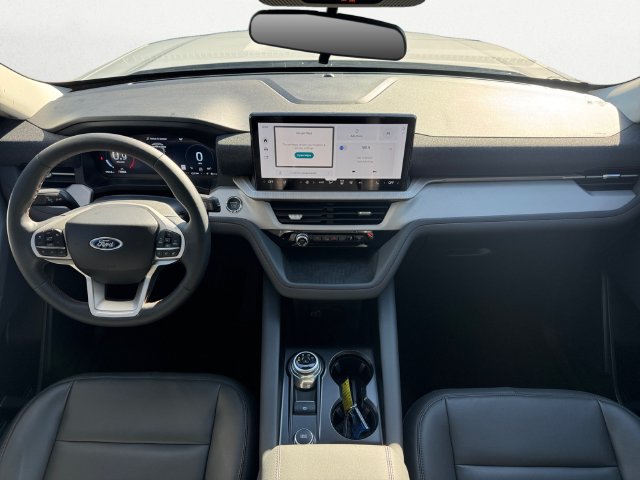 Used 2026 Ford Explorer Active w/ Active Comfort Package AWD/4WD image 10