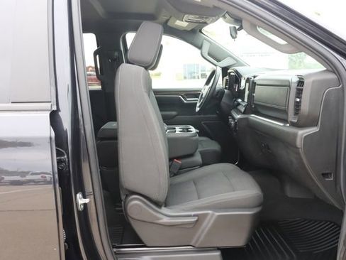 Used 2023 Chevrolet Silverado 1500 LT image 29