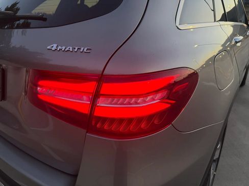 Used 2019 Mercedes-Benz GLC 300 4MATIC image 34
