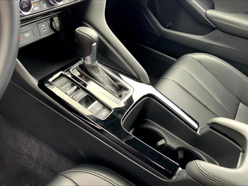 Used 2025 Acura Integra FWD image 11