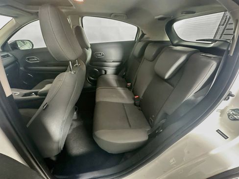 Used 2020 Honda HR-V EX image 26