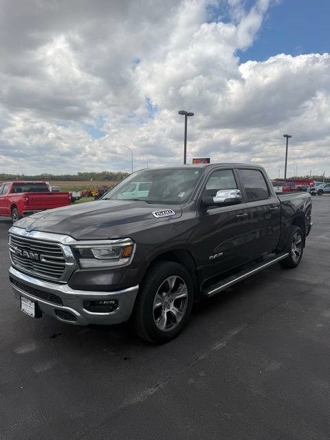Used 2023 RAM 1500 Laramie AWD/4WD image 4