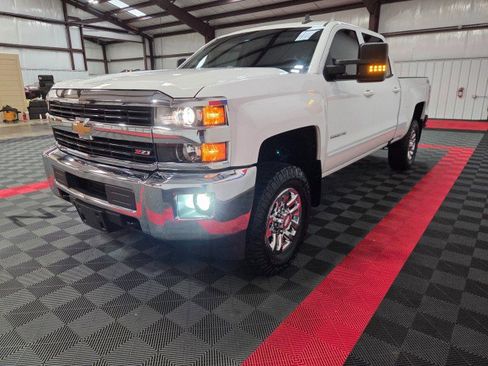 Used 2016 Chevrolet Silverado 2500 LT w/ LT Convenience Package image 21