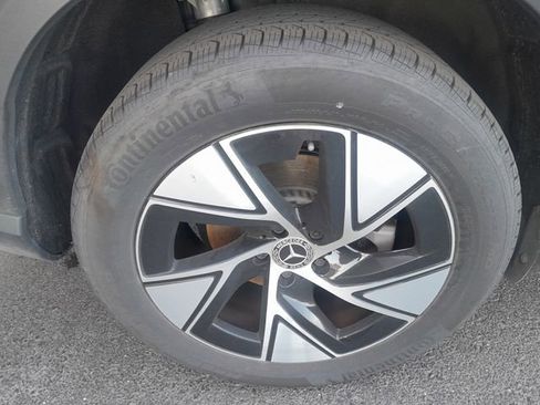 Used 2024 Mercedes-Benz GLC 300 4MATIC image 20