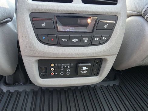 Used 2017 Honda Pilot Elite image 27