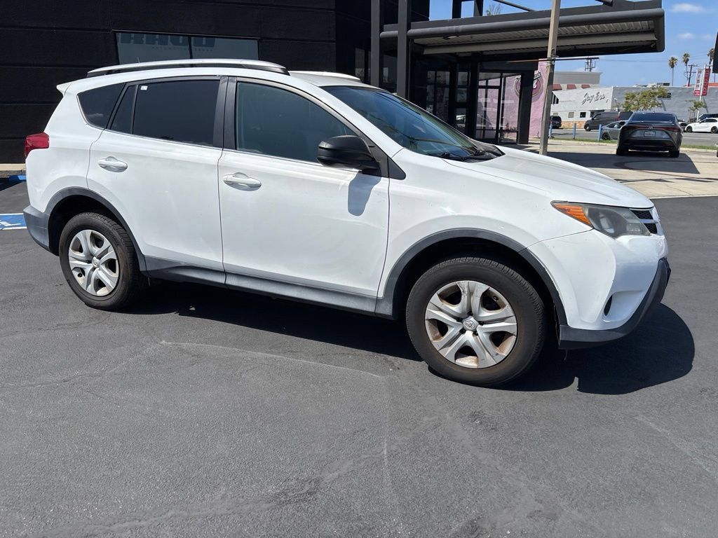 Used 2013 Toyota RAV4 LE AWD/4WD image 3