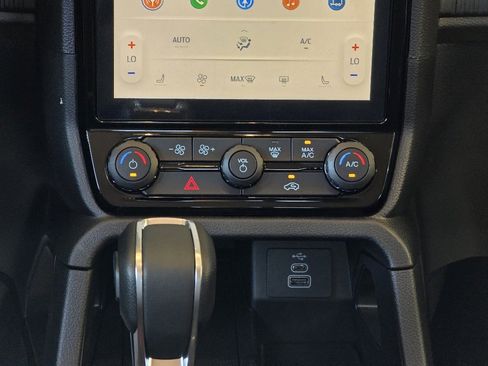 Used 2025 Ford Ranger XLT w/ Equipment Group 301A High image 16